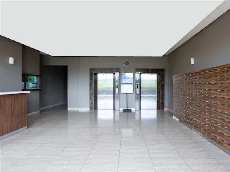 Oyo 2582 Apartemen Serpong Green View Тангеранг Екстериор снимка