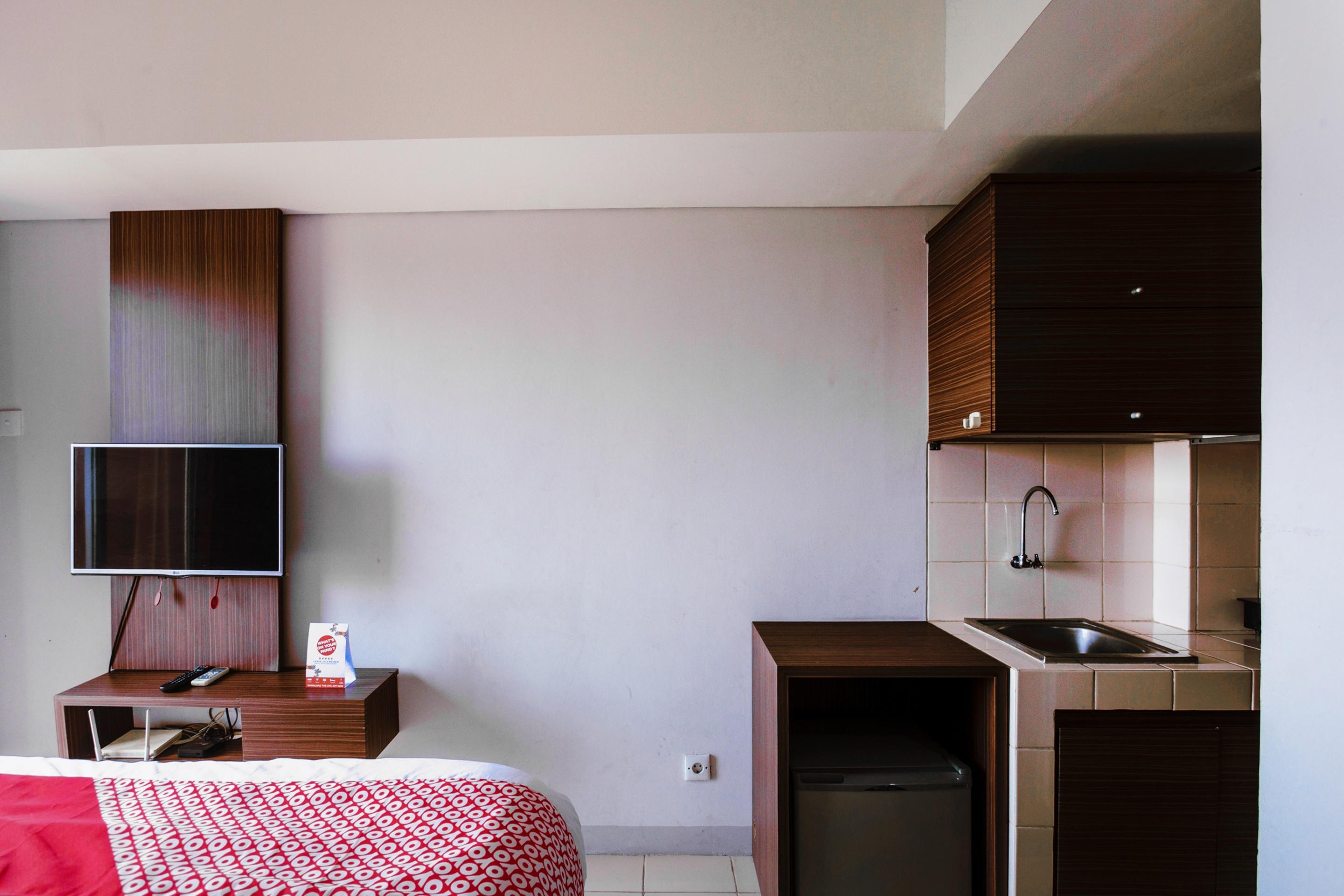 Oyo 2582 Apartemen Serpong Green View Тангеранг Екстериор снимка